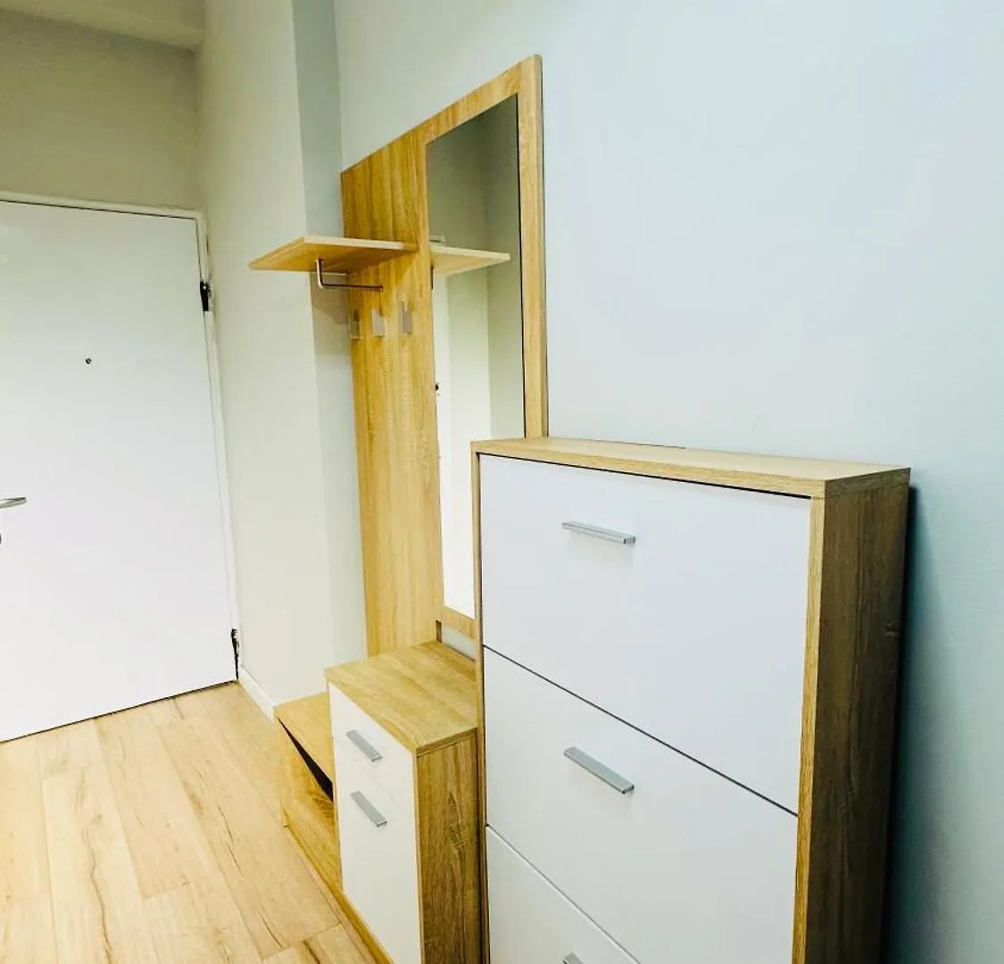 Blloku Luxury 2 Bedroom Apartment 티라나