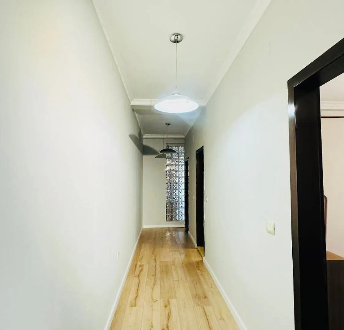 Blloku Luxury 2 Bedroom Apartment 티라나 0*,  알바니아